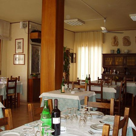 Albergo Ristorante Taverna Dalla "Lisina" 산세폴크로 외부 사진