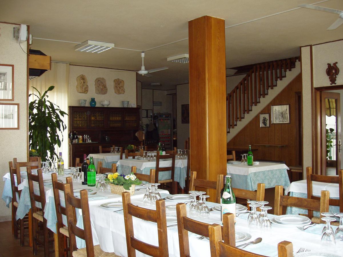 Albergo Ristorante Taverna Dalla "Lisina" 산세폴크로 외부 사진
