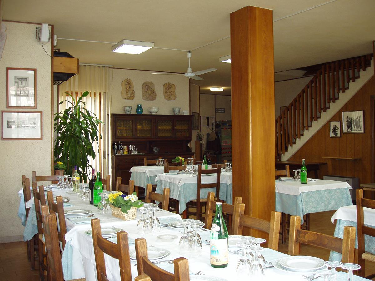 Albergo Ristorante Taverna Dalla "Lisina" 산세폴크로 외부 사진